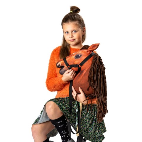 Hobby Horse Skippi bursztyn - koń na patyku kiju dla dziecka - A3 kantar Skippi Hobby Horse Skippi bursztyn - koń na patyku kiju dla dziecka - A3 kantar Skippi