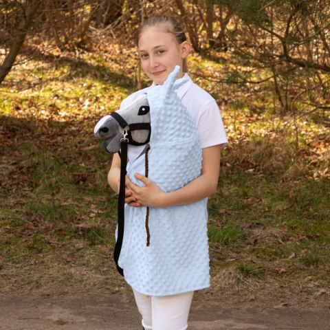 Peleryna Skippi dla Hobby Horse - niebieska - prezent na dzień dziecka Skippi Peleryna Skippi dla Hobby Horse - niebieska - prezent na dzień dziecka Skippi