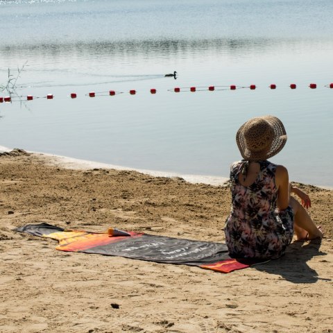 Ręcznik Butelka PLAŻOWY kąpielowy na plażę basen Froster Ręcznik Butelka PLAŻOWY kąpielowy na plażę basen Froster