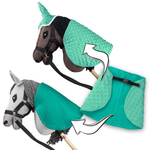 Derka i nauszniki Skippi dla Hobby Horse - zielona - pastelowa Skippi Derka i nauszniki Skippi dla Hobby Horse - zielona - pastelowa Skippi